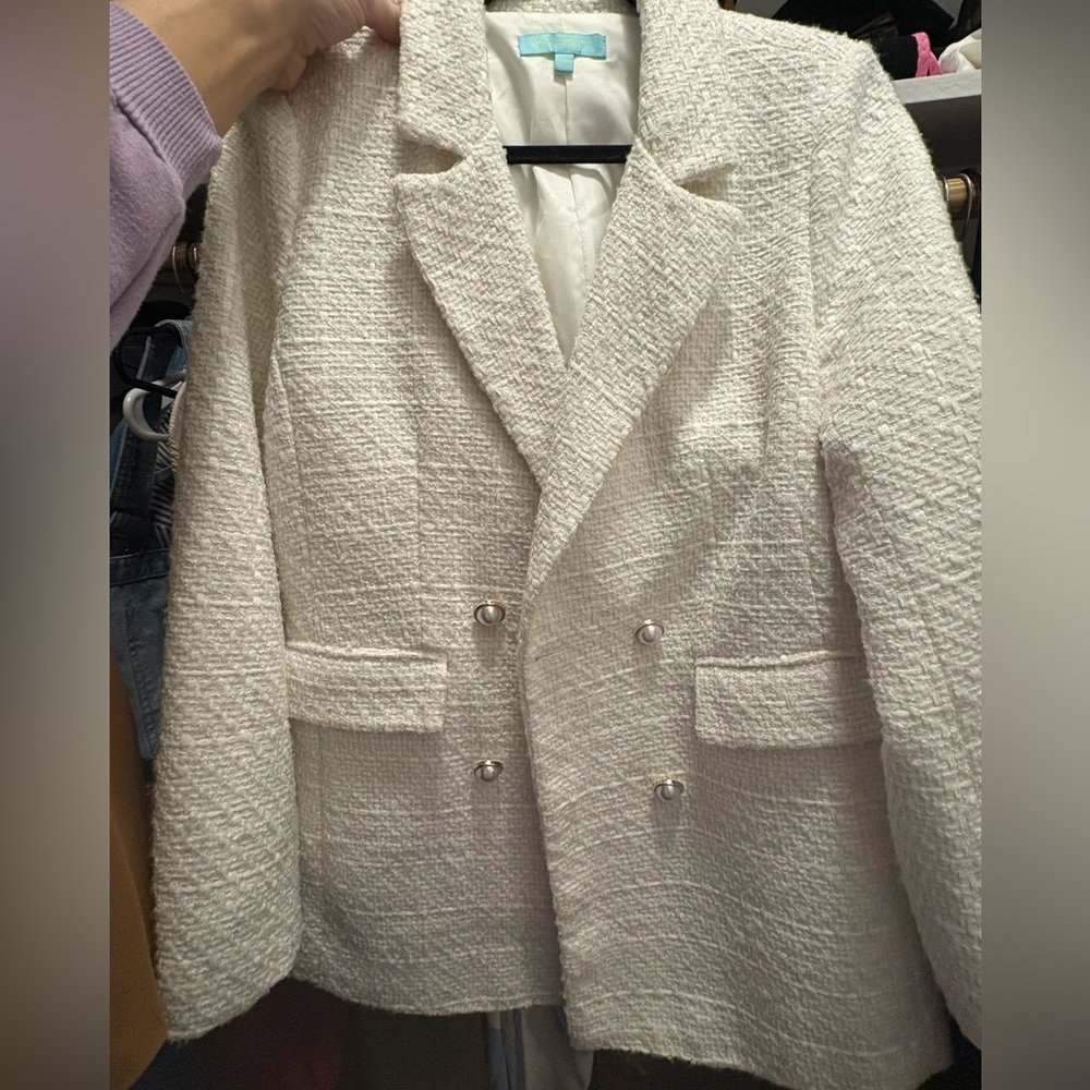 Tweed blazer with pearl buttons